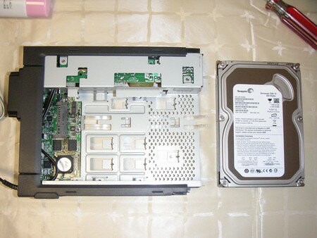 linkstation_disassembly_20080429072019.jpg