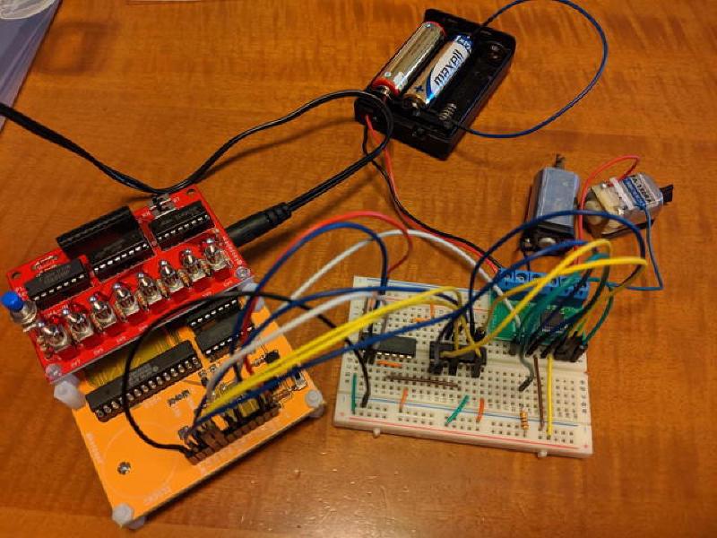 Featured image of post RCA CDP1802 COSMACを動かしてみた(11) モーターを制御してみた