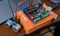 Featured image of post メカナムロボットのLesson2で使っている超音波センサーを動かしてみました。