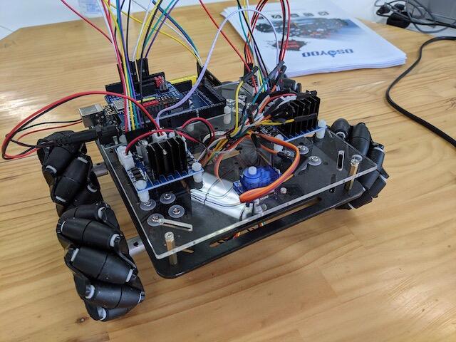 Featured image of post メカナムロボットの試運転を行いました（おおたfab 第34回 素人でもロボットをつくりたい）