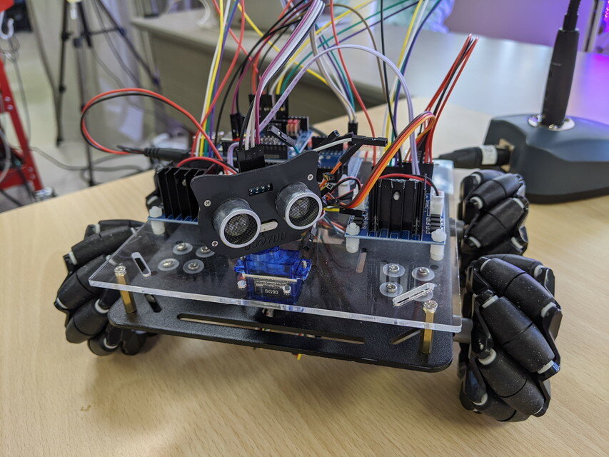 Featured image of post メカナムロボットが障害物を回避するようになりました。（おおたfab 第37回 素人でもロボットをつくりたい）