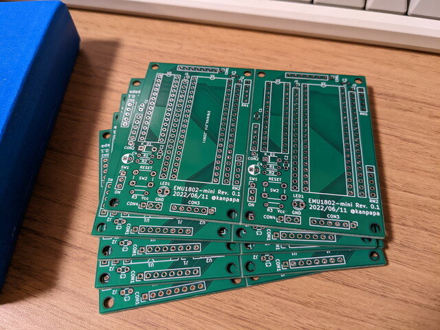 emu1802-mini_pcb_prod1.jpg
