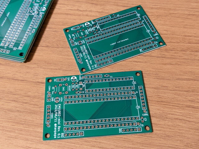 emu1802-mini_pcb_prod2.jpg