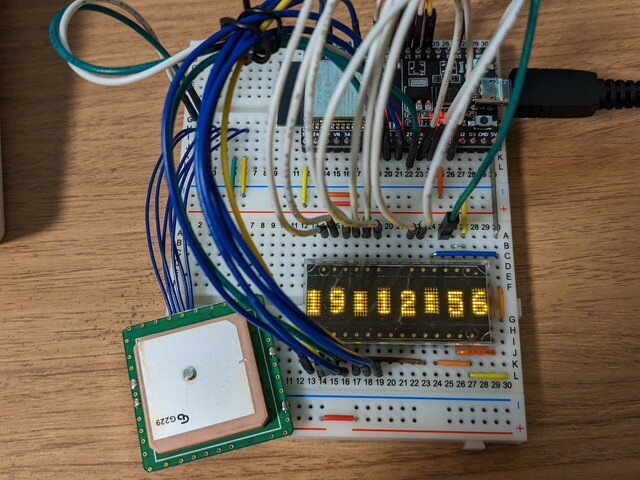 esp32_newyear_clock1.jpg