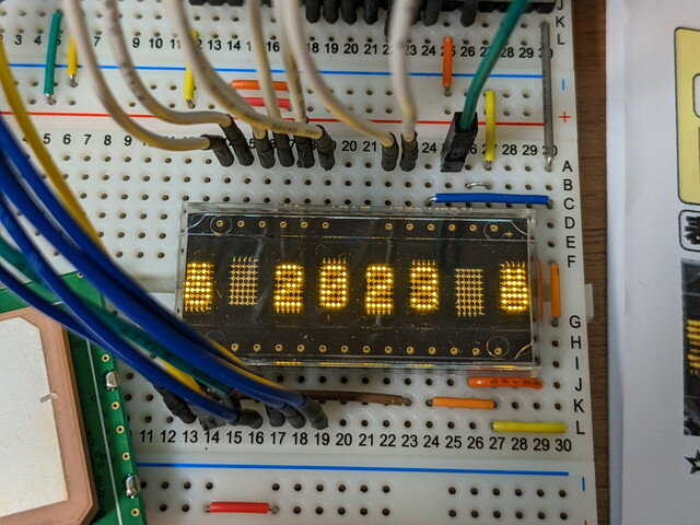 Featured image of post ESP32とGPSと5x7ドット8桁LEDで2023年の書き初めをしてみました