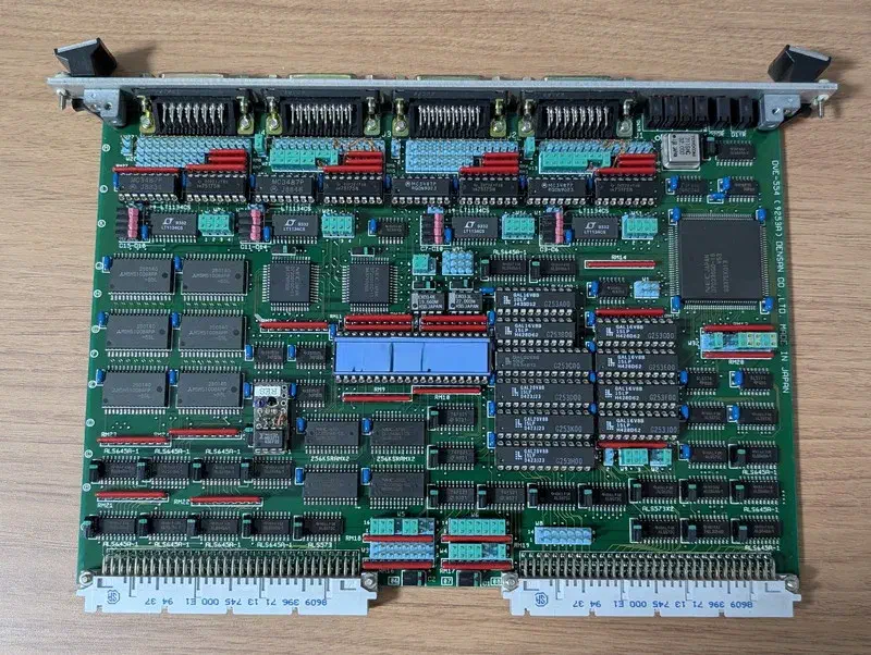 Featured image of post V53 VMEシステムで遊ぶ #18 SIOボードの解析