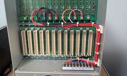 Featured image of post DEC AXPvme230で遊ぶ #9 Dual Slot Breakoutボードの設計