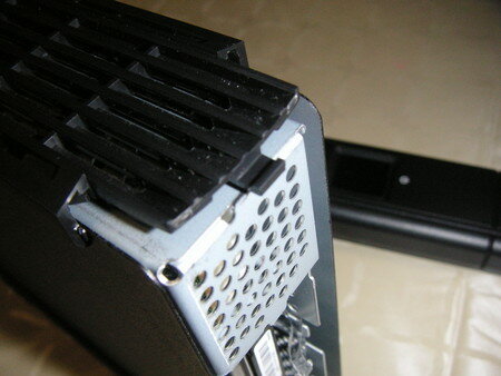 linkstation_disassembly_20080429071643.jpg