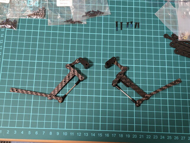 MP2_5_leg_parts4.jpg