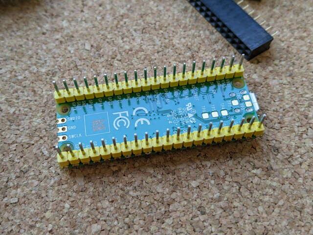 orange_python_rasppi_pico11.jpg